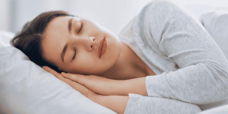 mejor posición para dormir con hernias discales - clinica azorín